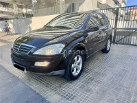 Usado SsangYong Kyron Limited 165 CV (121 kW) 2009 Amarillo SUV