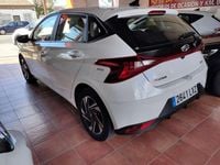 Usado Hyundai i20 101 CV (74 kW) 2022 Blanco Utilitario