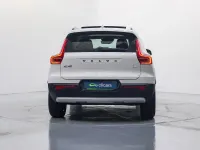 Usado Volvo XC40 Plus 262 CV (192 kW) 2022 Blanco SUV