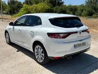 Usado Renault Mégane IV Bose Edition 130 CV (95 kW) 2018 Blanco Berlina