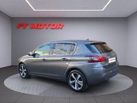 Usado Peugeot 308 Allure 120 CV (88 kW) 2018 Gris / plata Berlina