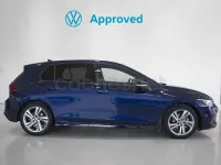 Usado VW Golf VIII R-line 150 CV (110 kW) 2024 Azul Berlina
