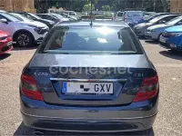 Usado Mercedes C220 Avantgarde 170 CV (125 kW) 2010 Gris / plata Berlina