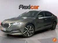 Usado Skoda Octavia Ambition 204 CV (150 kW) 2022 Gris