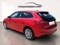 Usado Skoda Scala 110 CV (80 kW) 2022 Rojo Utilitario