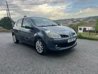 Usado Renault Clio II 100 CV (73 kW) 2010 Gris / plata Berlina