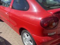 Usado Renault Mégane II Dynamique 98 CV (72 kW) 2002 Rojo Utilitario