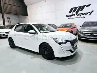 Usado Peugeot 208 Active 100 CV (73 kW) 2021 Blanco Utilitario