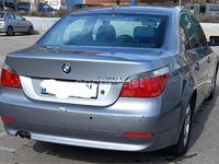 Usado BMW 530 218 CV (160 kW) 2005 Gris / plata Berlina