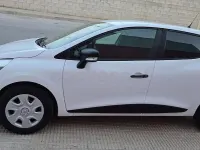 Usado Renault Clio IV Authentique 75 CV (55 kW) 2014 Blanco Berlina