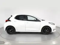 Usado Toyota Yaris Style 116 CV (85 kW) 2022 Blanco Utilitario