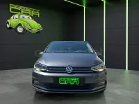 Usado VW Touran Advance 150 CV (110 kW) 2021 Gris / plata Monovolumen