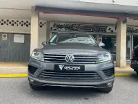 Second-hand VW Touareg 262 CP (192 kW) 2016 Gri SUV