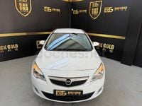 Usado Opel Astra Cosmo 116 CV (85 kW) 2010 Blanco Berlina