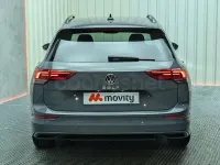 Usado VW Golf VIII Life 115 CV (84 kW) 2022 Gris / plata Familiar