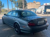 Usado Jaguar S-Type Executive 298 CV (219 kW) 2002 Gris / plata Berlina