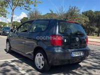 Usado VW Polo Trendline 75 CV (55 kW) 2001 Azul Berlina