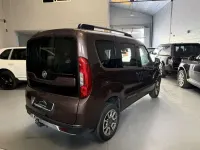 Usado Fiat Doblò Trekking 121 CV (88 kW) 2020 Marrón Monovolumen