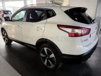 Usado Nissan Qashqai N-Connecta 110 CV (80 kW) 2016 Blanco SUV
