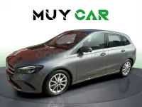 Usado Mercedes B180 136 CV (100 kW) 2021 Gris / plata Utilitario