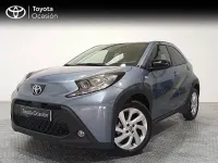 Usado Toyota Aygo X Play 72 CV (52 kW) 2025 Gris / plata SUV
