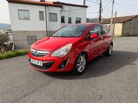 Usado Opel Corsa Selective 85 CV (62 kW) 2013 Rojo Utilitario