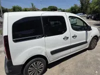 Usado Peugeot Partner Tepee Active 100 CV (73 kW) 2016 Blanco Monovolumen