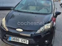 Usado Ford Fiesta Trend 82 CV (60 kW) 2010 Negro Berlina