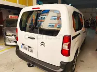 Usado Citroën Berlingo Live 102 CV (75 kW) 2020 Blanco Monovolumen