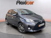 Usado Toyota Yaris Active 69 CV (50 kW) 2017 Gris Utilitario
