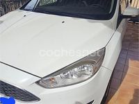 Usado Ford Focus Trend 95 CV (69 kW) 2015 Blanco Berlina