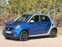 Usado Smart ForFour 90 CV (66 kW) 2018 Azul Utilitario