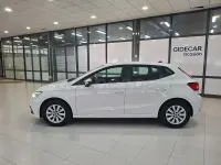 Usado Seat Ibiza Style Plus 90 CV (66 kW) 2022 Blanco Utilitario