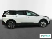 Usado Peugeot 5008 Allure 130 CV (95 kW) 2019 Blanco SUV