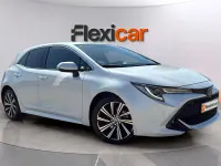 Usado Toyota Corolla Active 140 CV (102 kW) 2023 Blanco Berlina