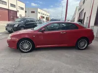 Usado Alfa Romeo GT 150 CV (110 kW) 2007 Rojo Coupe