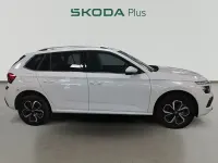 Usado Skoda Kamiq Selection 115 CV (84 kW) 2025 Blanco SUV