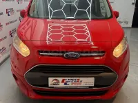 Usado Ford Grand Tourneo Connect Titanium 120 CV (88 kW) 2015 Rojo Monovolumen