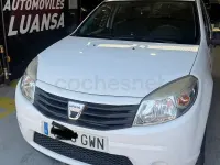 Usado Dacia Sandero Ambiance 75 CV (55 kW) 2010 Blanco Berlina