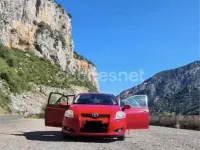 Usado Toyota Auris 90 CV (66 kW) 2008 Rojo Utilitario