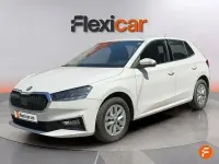 Usado Skoda Fabia Active 80 CV (58 kW) 2023 Blanco Utilitario