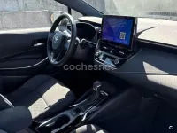 Usado Toyota Corolla Active 140 CV (102 kW) 2024 Gris / plata Berlina