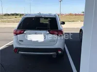 Usado Mitsubishi Outlander Motion 150 CV (110 kW) 2017 Blanco SUV