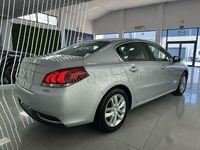 Usado Peugeot 508 Active 120 CV (88 kW) 2017 Gris / plata Berlina