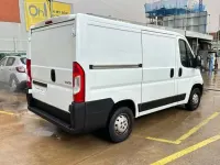 Usado Peugeot Boxer 120 CV (88 kW) 2020 Blanco Van