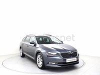 Usado Skoda Superb Ambition 150 CV (110 kW) 2016 Gris / plata Familiar