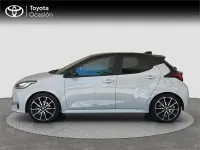 Usado Toyota Yaris Hybrid Plus 116 CV (85 kW) 2022 Otro Monovolumen