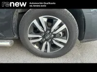 Usado Renault Trafic 170 CV (125 kW) 2022 Negro Monovolumen