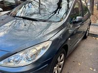 Usado Peugeot 307 90 CV (66 kW) 2007 Gris / plata Berlina