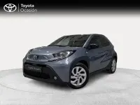 Begagnad Toyota Aygo X Play 72 HK (52 kW) 2024 Grå SUV